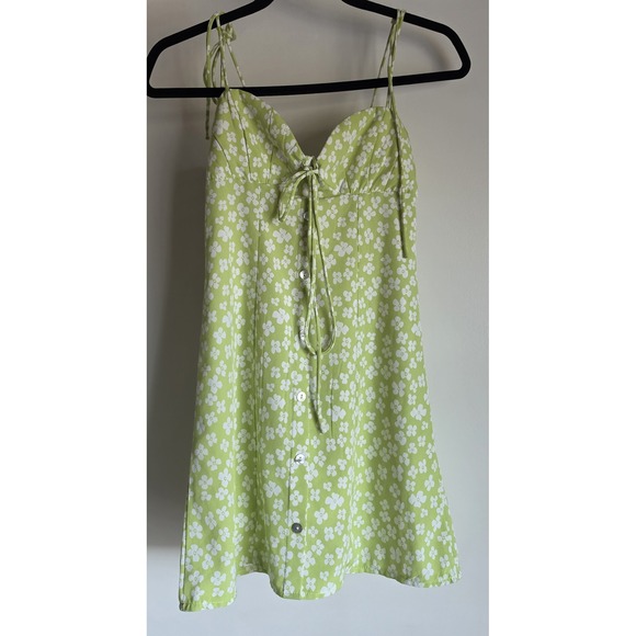 Princess Polly Dresses & Skirts - Princess Polly Floral Mini Dress Size 0 Sleeveless Sweetheart Green White